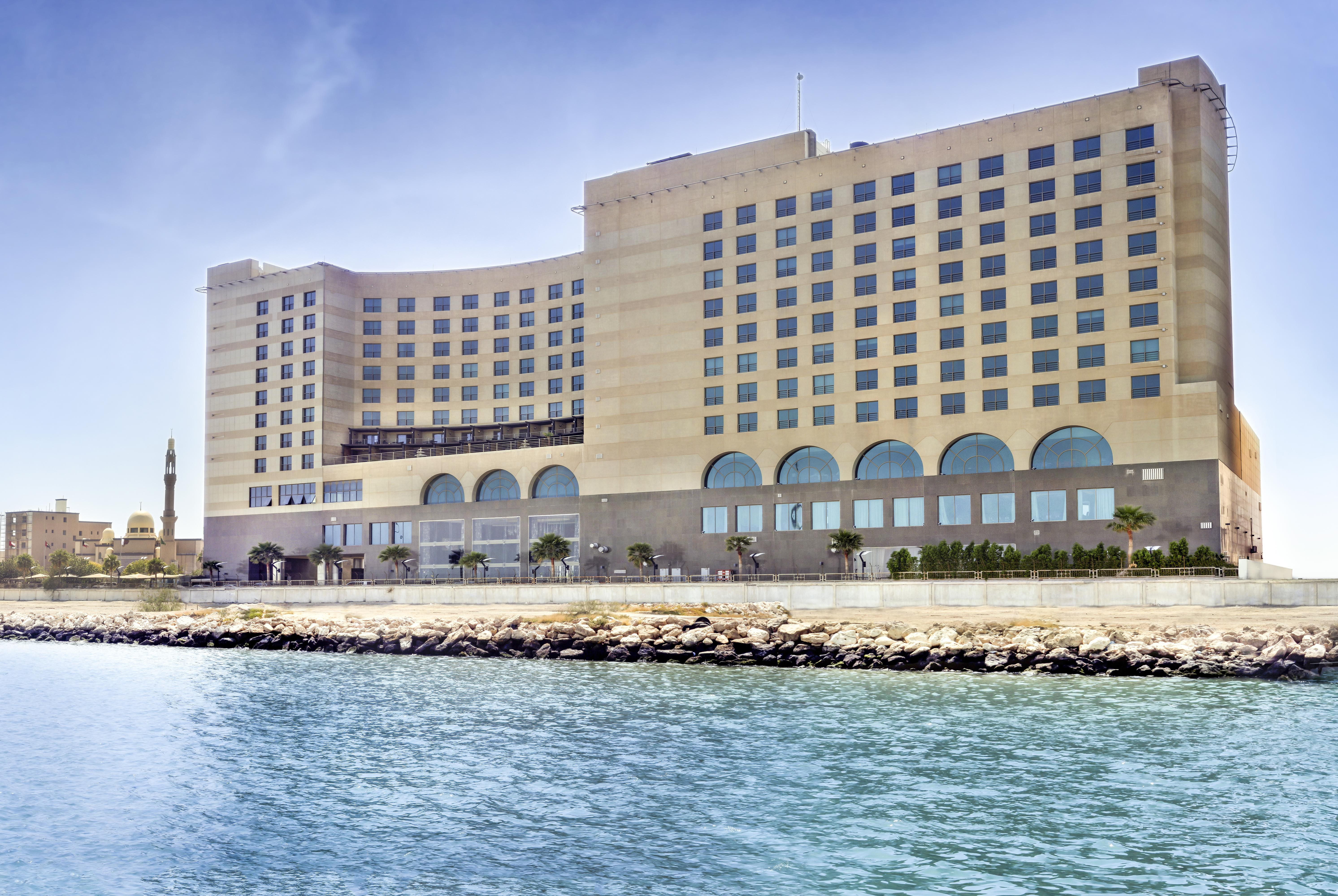 Sofitel Al Khobar The Corniche Hotel Exterior photo The Grand Hotel