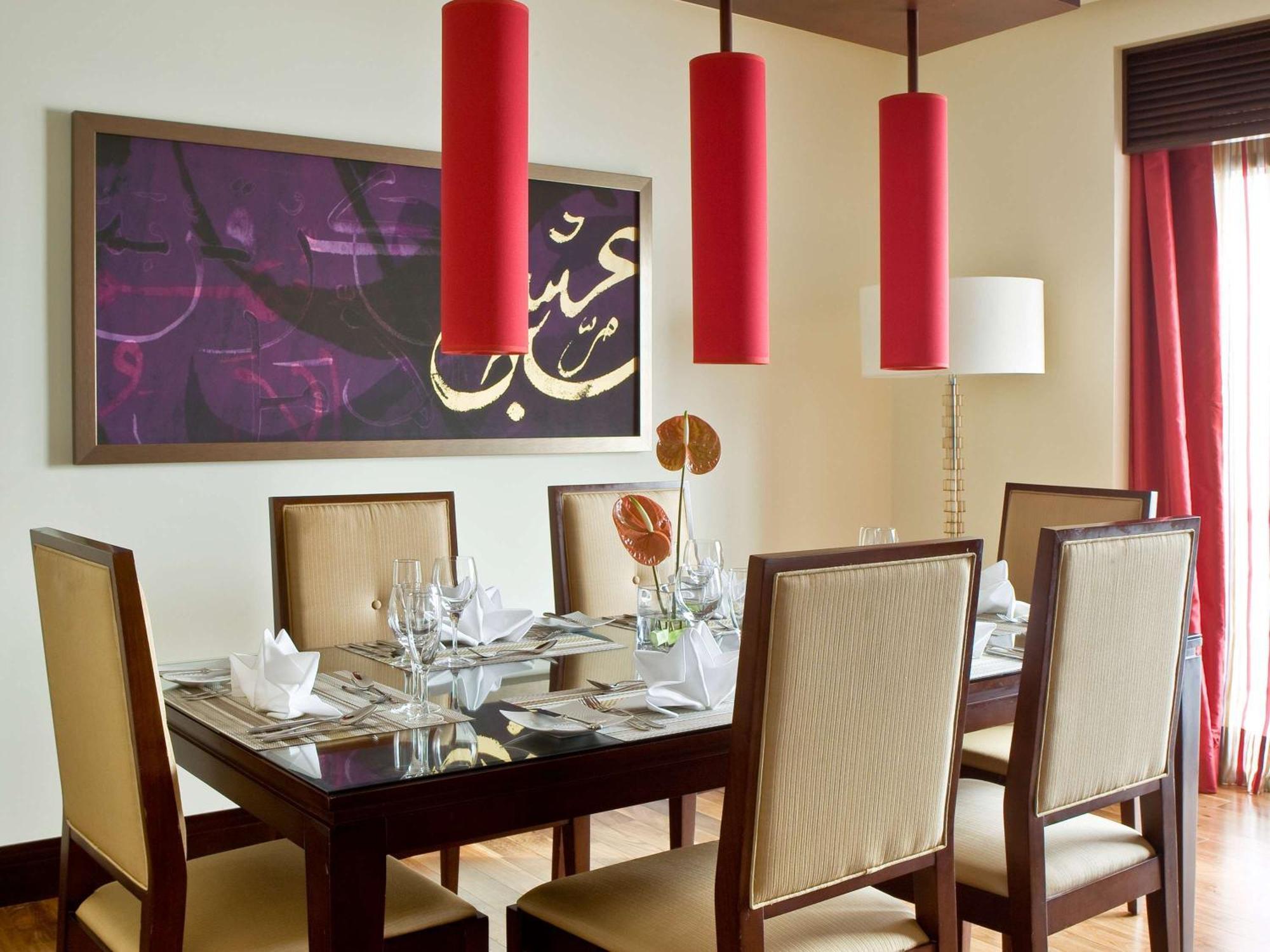 Sofitel Al Khobar The Corniche Hotel Exterior photo A dining room